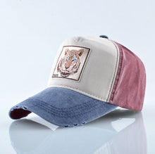 Load image into Gallery viewer, Lion Embroidery Snapback cap