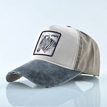 Load image into Gallery viewer, Unisex Baseball Cap Washed denim